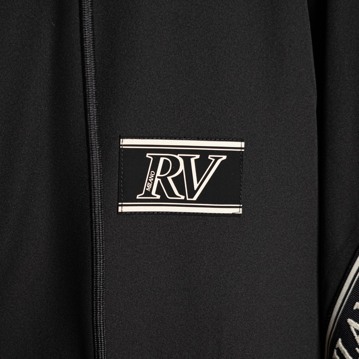 Nylon Jacket - Logo Tape detail