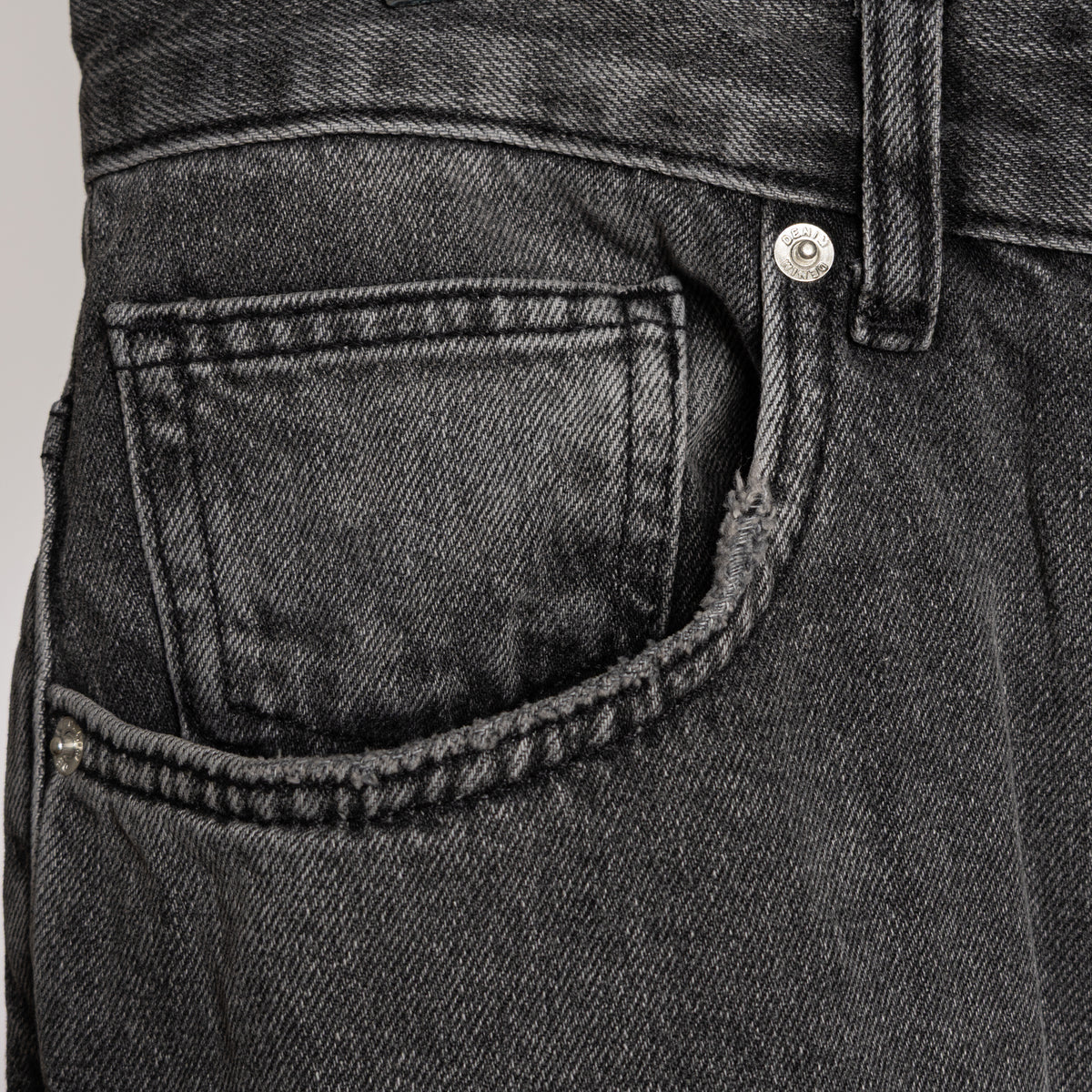 Wide Leg Jeans - Washed detail