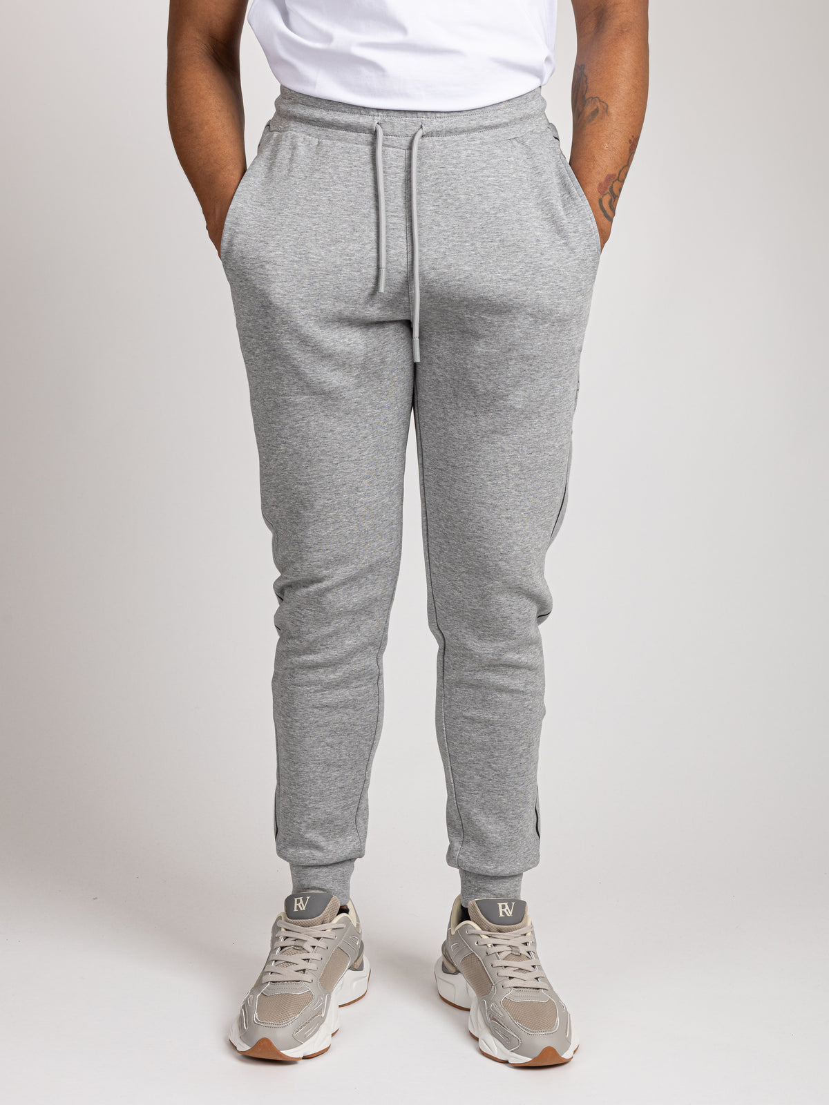 Classic RV Joggers - Contrast Piping